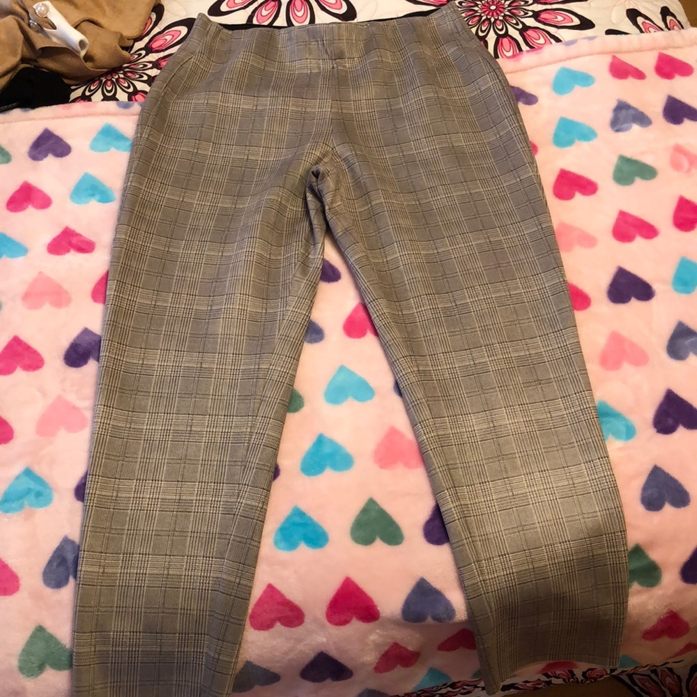 Stretchy pants/leggings